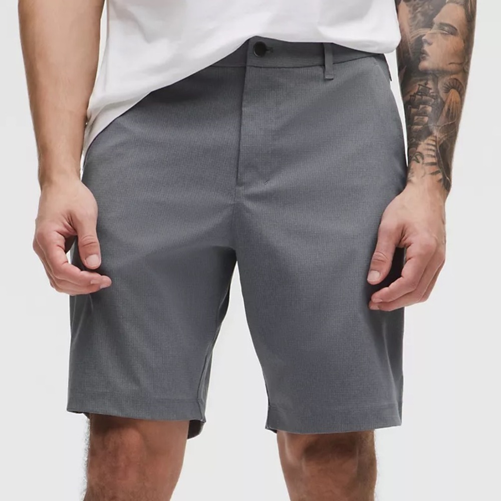 Lululemon Athletica Light Gray Men's Shorts